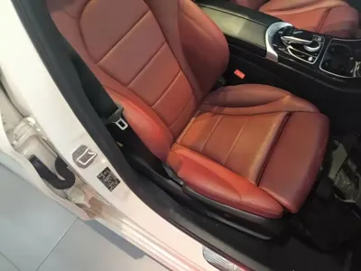 Mercedes-Benz C-Class 2016, 70600 км, за 10328.71 USD - фото 25