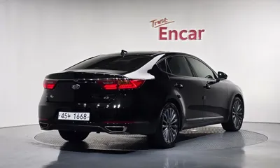 Kia K7 2016, 132845 км, за 5907.84 USD