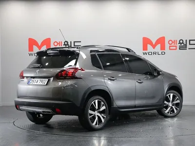 Peugeot 2008 2019, 37431 км, за 9801.32 USD
