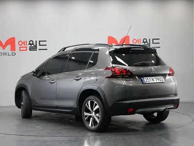 Peugeot 2008 2019, 37431 км, за 9801.32 USD
