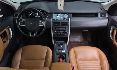 Land Rover Discovery Sport 2019, 130386 км, за 7339.27 USD - фото 7