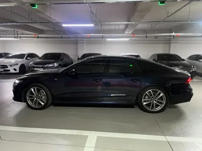 Audi A7 2022, 58500 км, за 35163.52 USD