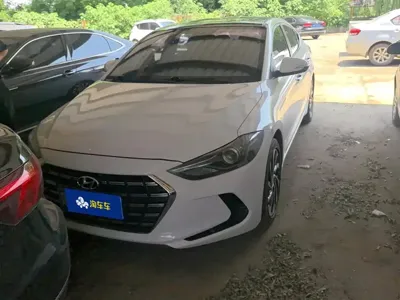 Hyundai Elantra 2020, 57699 км, за 6474.27 USD