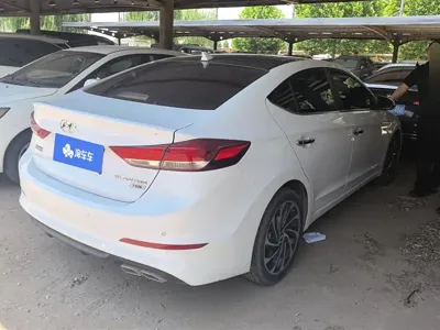 Hyundai Elantra 2020, 57699 км, за 6474.27 USD