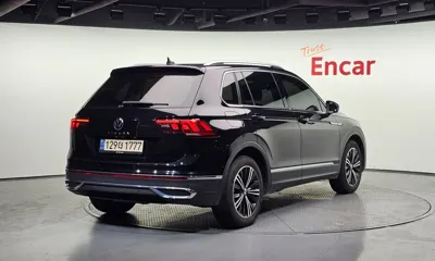 Volkswagen Tiguan 2021, 134588 км, за 15426.02 USD