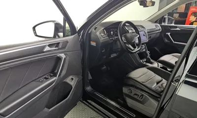 Volkswagen Tiguan 2021, 134588 км, за 15426.02 USD - фото 10