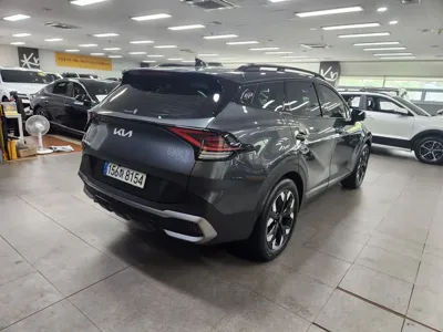Kia Sportage 2023, 32430 км, за 19372.03 USD