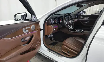 Mercedes-Benz E-Class 2019, 160294 км, за 12669.83 USD - фото 10