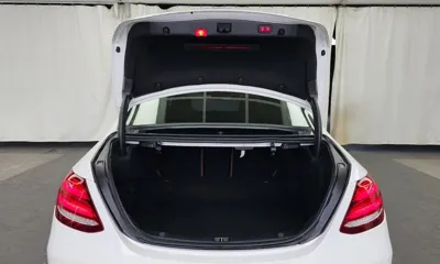 Mercedes-Benz E-Class 2019, 160294 км, за 12669.83 USD - фото 20