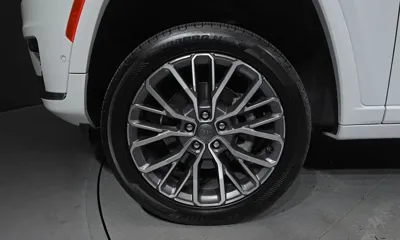 Jeep Cherokee 2021, 120370 км, за 23631.35 USD
