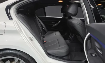 BMW 3-Series 2018, 62525 км, за 12360.07 USD - фото 11