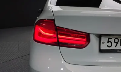 BMW 3-Series 2018, 62525 км, за 12360.07 USD - фото 23