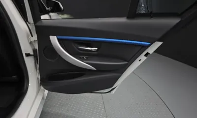 BMW 3-Series 2018, 62525 км, за 12360.07 USD - фото 25