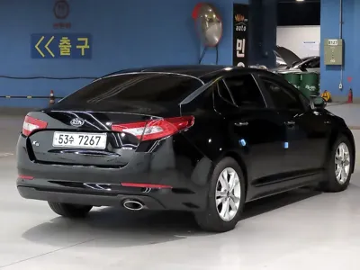 Kia K5 2013, 84834 км, за 3776.78 USD