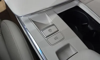 Hyundai Grandeur 2020, 107147 км, за 12143.89 USD - фото 31