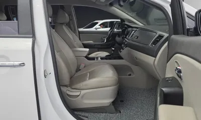 Kia Canival 2018, 57219 км, за 9721.49 USD - фото 10