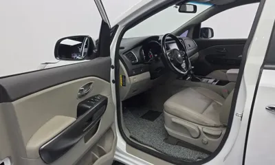 Kia Canival 2018, 57219 км, за 9721.49 USD - фото 11