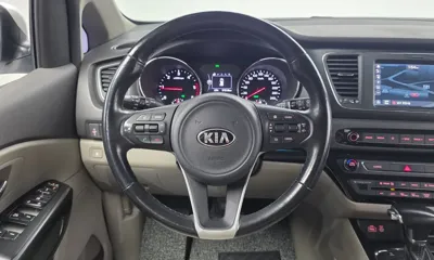 Kia Canival 2018, 57219 км, за 9721.49 USD - фото 14