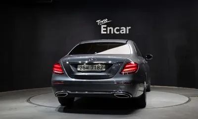 Mercedes-Benz E-Class 2019, 110220 км, за 13815.45 USD