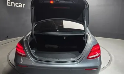 Mercedes-Benz E-Class 2019, 110220 км, за 13815.45 USD - фото 20
