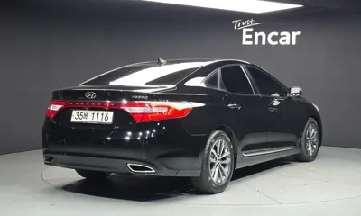Hyundai Grandeur 2011, 130455 км, за 2270.36 USD