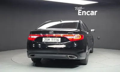 Hyundai Grandeur 2011, 130455 км, за 2270.36 USD