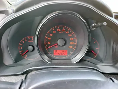 Honda Fit 2018, 115399 км, за 5589.9 USD