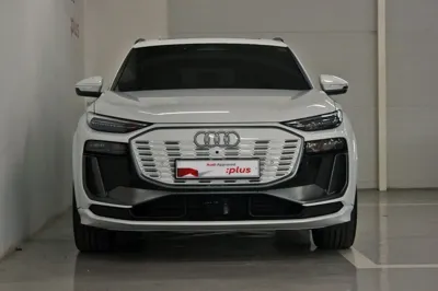 Audi Q6 e-tron 2025, 3204 км, за 53498.75 USD
