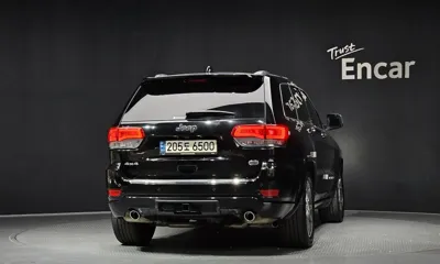 Jeep Cherokee 2021, 105516 км, за 12945.63 USD