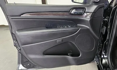 Jeep Cherokee 2021, 105516 км, за 12936.35 USD - фото 24