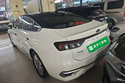 Ford Mondeo 2022, 63900 км, за 14346 USD - фото 13