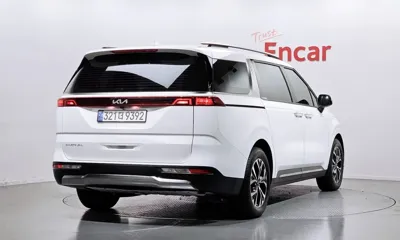 Kia Canival 2022, 93384 км, за 15725.14 USD