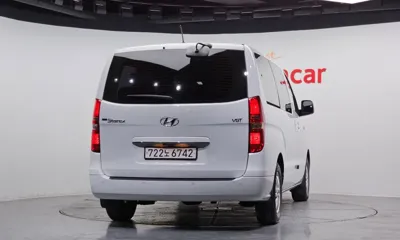 Hyundai Starex 2016, 121204 км, за 6557.7 USD