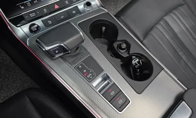 Audi A6 2023, 22580 км, за 22847.66 USD - фото 9