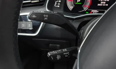 Audi A6 2023, 22580 км, за 22847.66 USD - фото 18