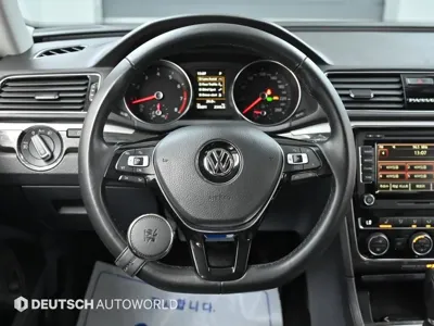 Volkswagen Passat 2018, 55687 км, за 7877.12 USD - фото 12