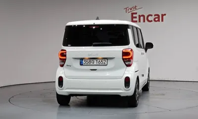 Kia Ray 2022, 88466 км, за 7548.9 USD
