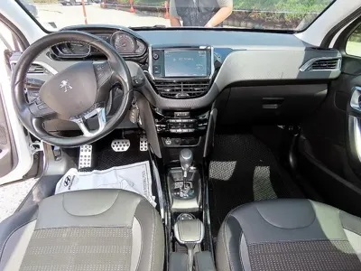 Peugeot 2008 2019, 95593 км, за 4923.2 USD - фото 7