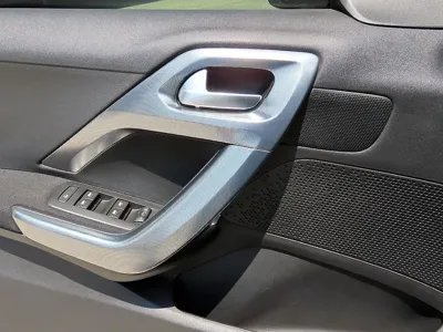 Peugeot 2008 2019, 95593 км, за 4923.2 USD - фото 11