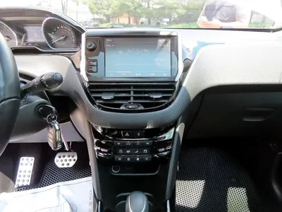 Peugeot 2008 2019, 95593 км, за 4923.2 USD - фото 13