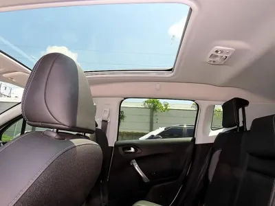 Peugeot 2008 2019, 95593 км, за 4923.2 USD - фото 16