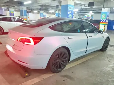 Tesla Model 3 2021, 90900 км, за 15861.96 USD