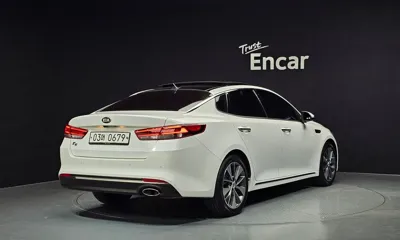 Kia K5 2016, 136300 км, за 6437.2 USD