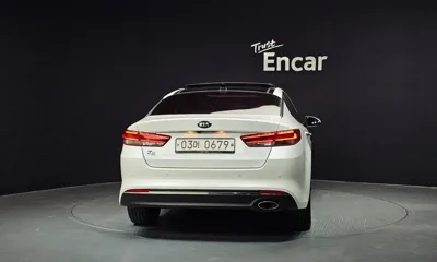 Kia K5 2016, 136300 км, за 6437.2 USD