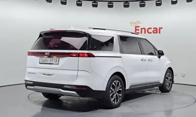 Kia Canival 2021, 123648 км, за 12611.32 USD