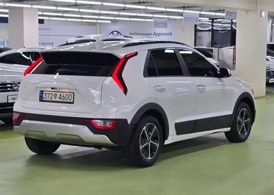 Kia Niro 2023, 72700 км, за 15130.49 USD