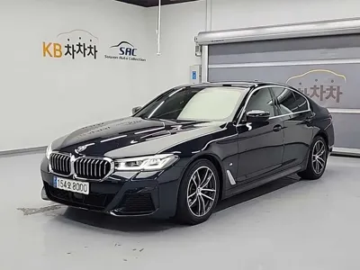 BMW 5-Series · 2021 год