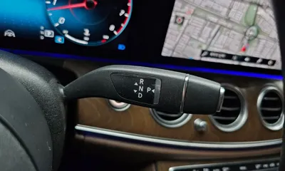 Mercedes-Benz E-Class 2022, 53379 км, за 22449.78 USD - фото 9