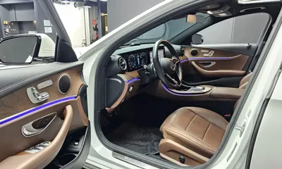 Mercedes-Benz E-Class 2022, 53379 км, за 22449.78 USD - фото 10