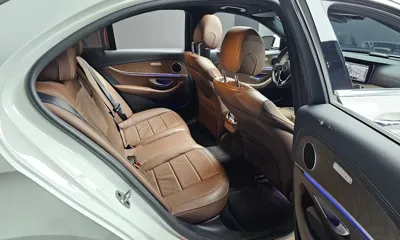 Mercedes-Benz E-Class 2022, 53379 км, за 22449.78 USD - фото 12